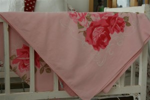 vintage pink roses tablecloth 4