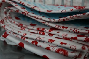 red and white binding on quilt