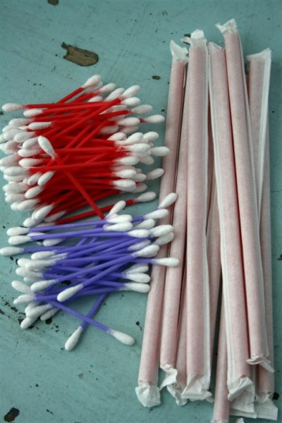 q-tips and straws for cupid's arrow valentines day party game