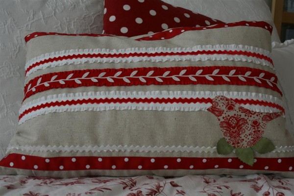 valentine ribbon pillow