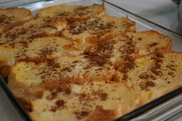 baked french toast with cinnamon